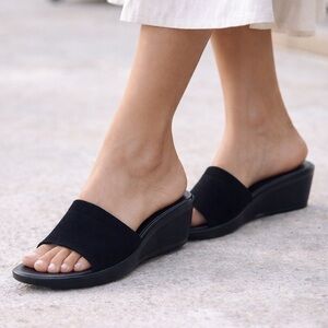 Stuart Weitzman Black Wedge Slide Sandals Size 7 1/2